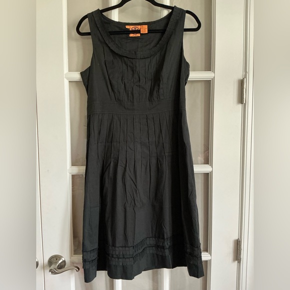 Tory Burch Black Pleated A-Line Dress – Size 8 | Cotton Blend - Picture 4 of 11